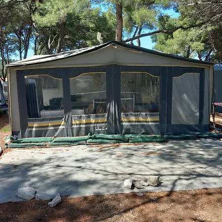 Campingplatz Caravan Near The Sea 5 *